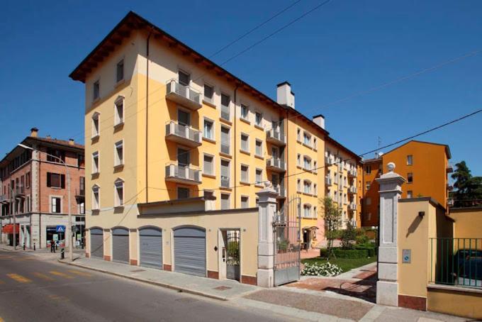 Residenza Carracci Aparthotel Bologna Esterno foto