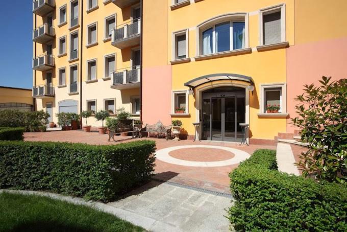 Residenza Carracci Aparthotel Bologna Esterno foto