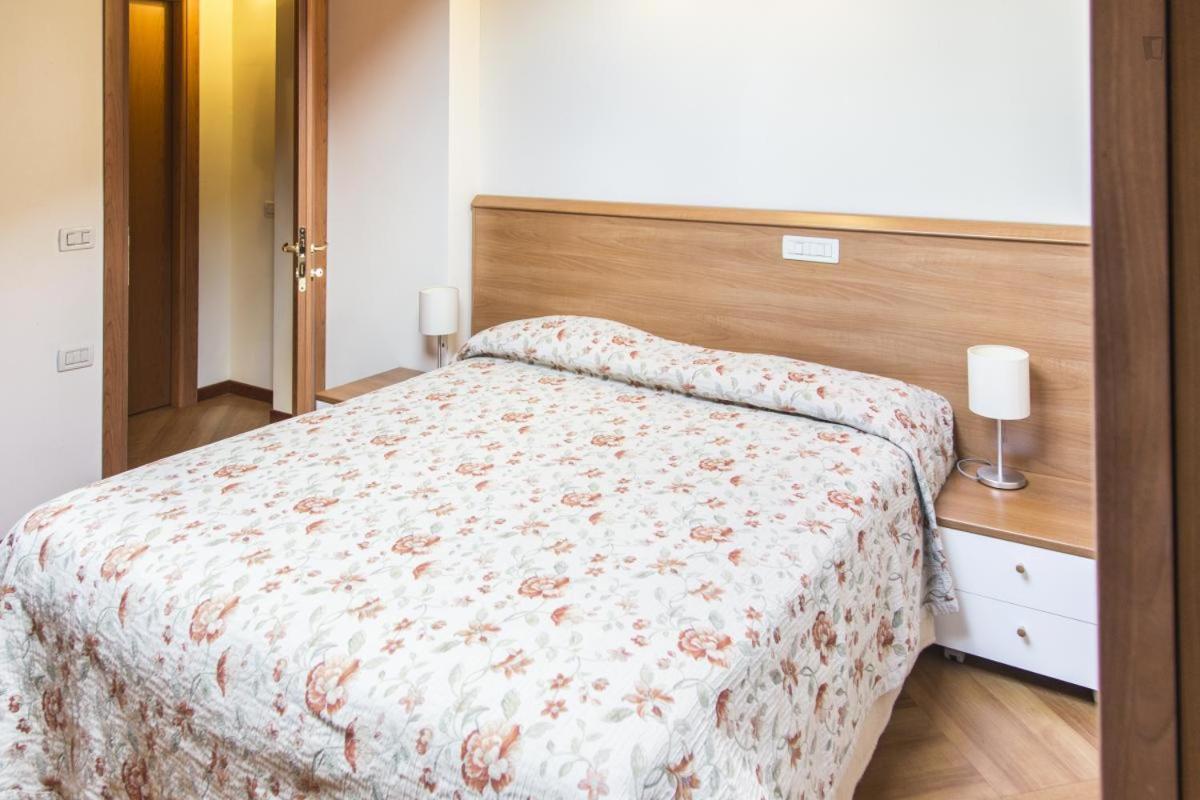 Residenza Carracci Aparthotel Bologna Esterno foto